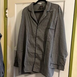 Men's Gray Button-Up top and pants pajama very light and soft